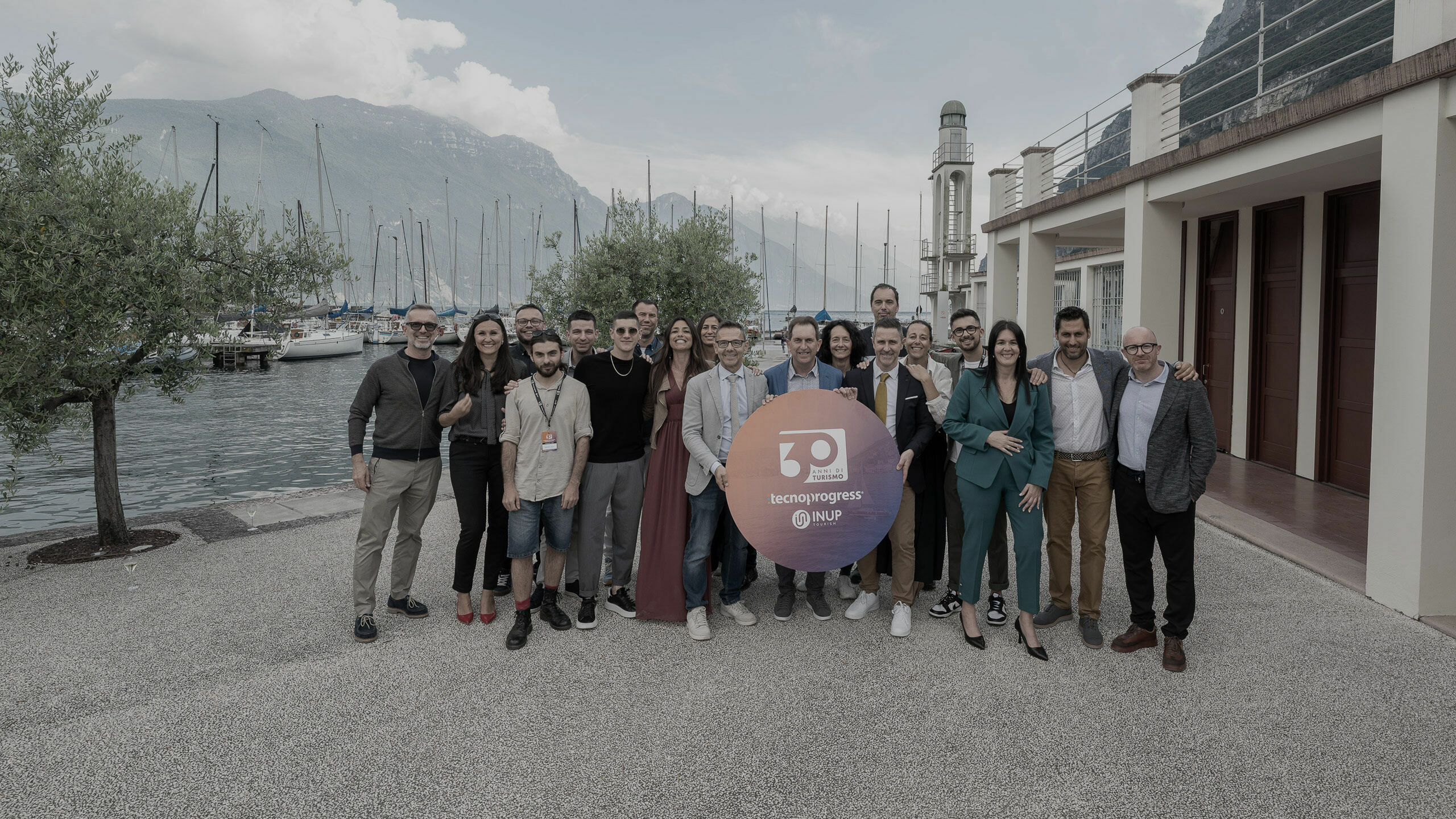 Titolo2 - Description2